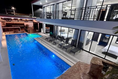 Ocean-Breeze-Luxury-Villa-In-Jaco-Costa-Rica-10-2025 (18)